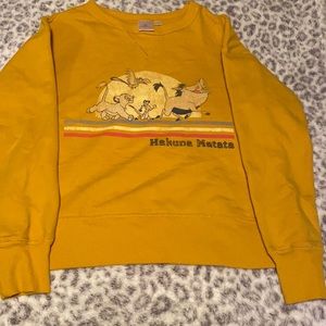 Juniors L Golden Lion King Crew Sweatshirt